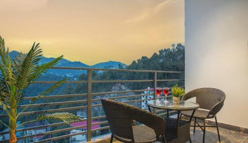 Apartment with Balcony