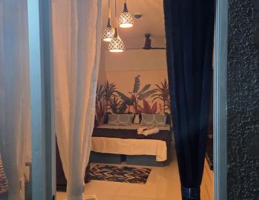 Studio Apartment with Balcony