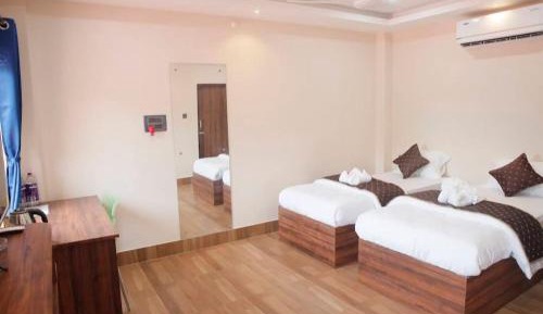 Deluxe Double or Twin Room