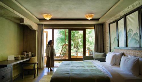 Premier Room
