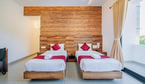 Twin Room with Balcony