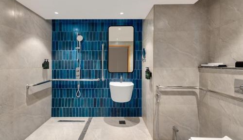 King Room with River View - Hearing Accessible