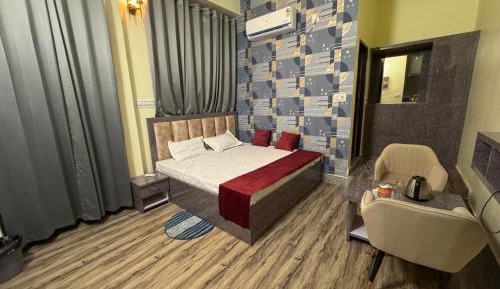 King Room with Balcony
