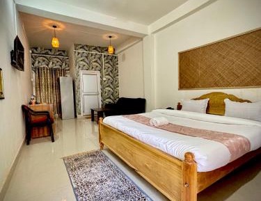 Double Room with Private Bathroom