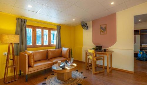 Premium Double Room x B Block