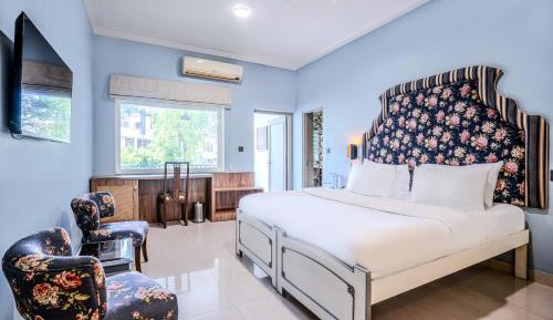 Deluxe Double or Twin Room with Balcony