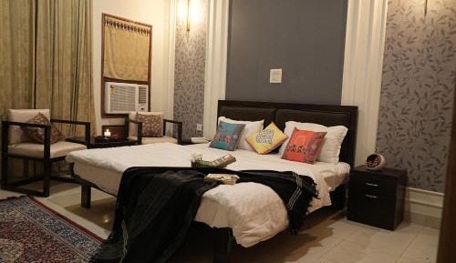 Large Double Room
