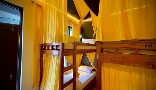 Bed in 8-Bed Mixed Dormitory Room