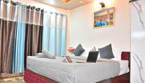 Large Double Room