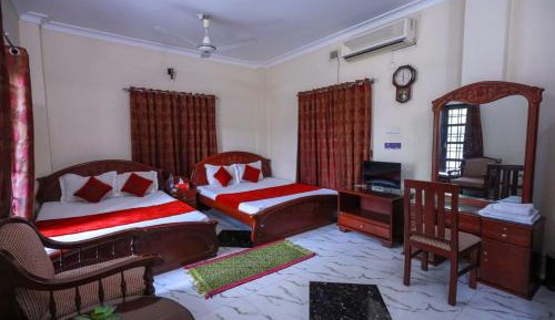 Deluxe Family Room