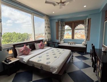 Deluxe Double Room with Castle View