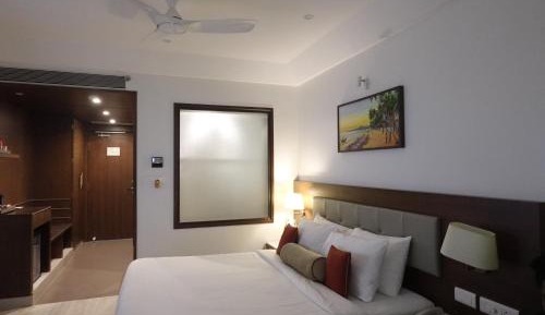 Superior Room 1 Double bed – (Day Use from 12 pm till 09 pm same Day) for 6 Hours - 15% Discount on F&B (A la Carte), Laundry and SPA (60 minutes session), 2 hours Early check in or Late check out (Subject to availability