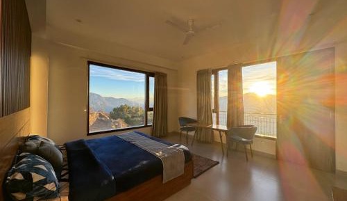 Superior King Room