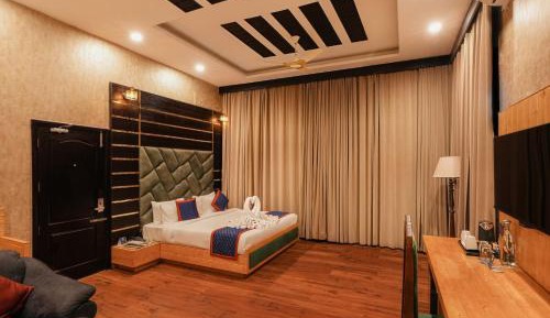 Superior King Room