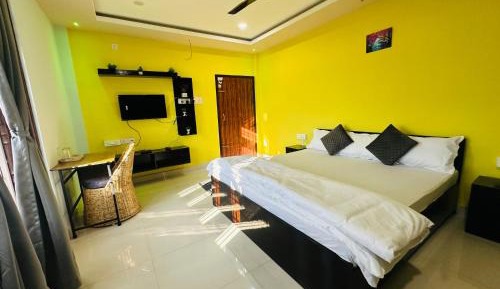 Two-Bedroom Apartment with Balcony