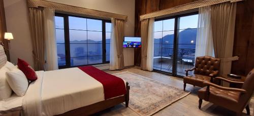 Double Room with Mountain View