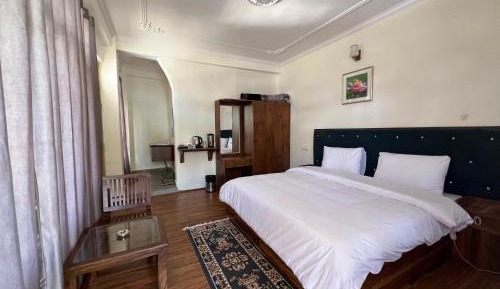 Deluxe Double Room with Castle View