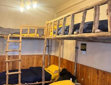 6-Bed Mixed Dormitory Room