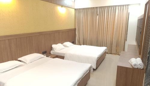 Deluxe Quadruple Room