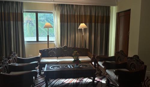 Deluxe Suite Twin