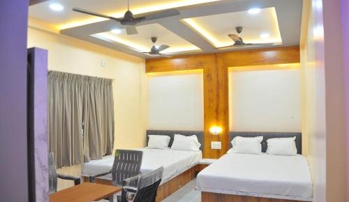 Deluxe Double or Twin Room