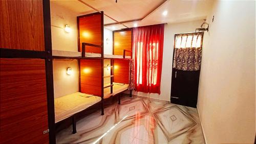 Single Bed in 6-Bed Dormitory Room