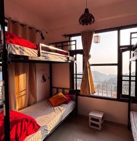 Bed in 6-Bed Mixed Dormitory Room
