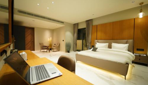 King Room with Balcony