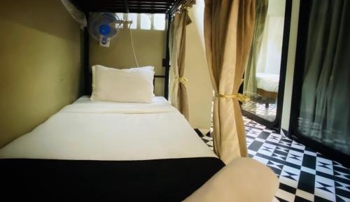 Bed in 4-Bed Dormitory Room