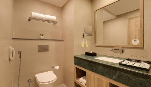 Deluxe Twin Room (10% off on Food & Soft Beverage services)