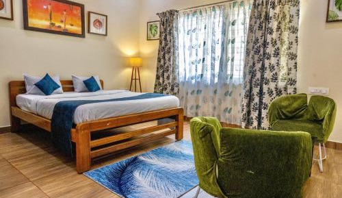Deluxe Queen Room
