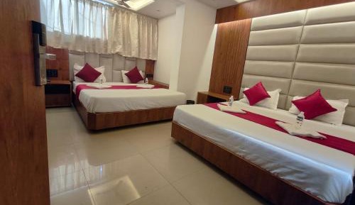  VIP 4 Bed AC Room