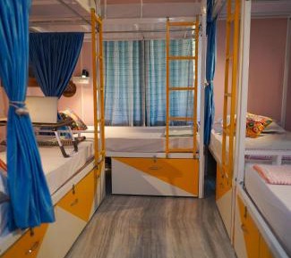 Bed in 6-Bed Mixed Dormitory Room
