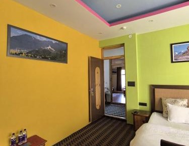 Deluxe Family Suite