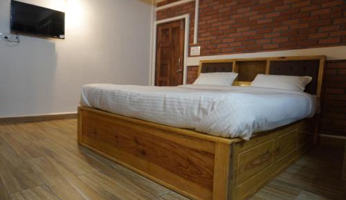 King Room with Balcony
