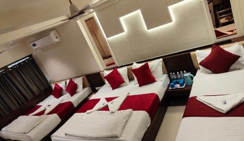 5 BED NON A/C ROOM & 2 BATHROOM