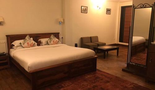 Supreme Room