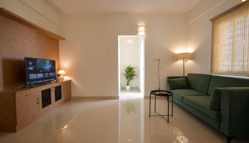 Superior One-Bedroom Apartment with Balcony