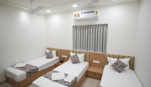 Triple Room with Private Bathroom