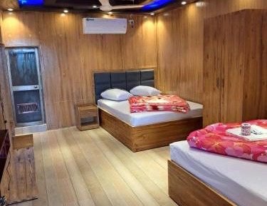 Deluxe Quadruple Room