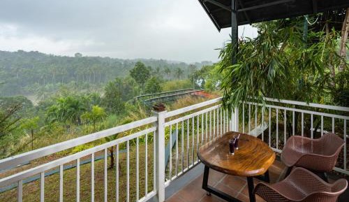 Family Room with Garden View