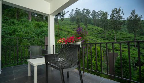 Superior Suite With Tea Plantation View