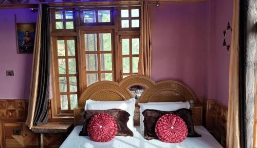 Double Room with Mountain View