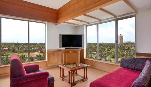 Executive Suite with 10% F & B discount