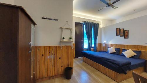 King Room with Mountain View