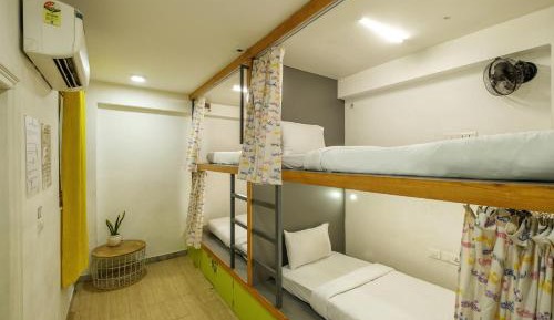 Premium 4 Bed Mixed AC Dorm