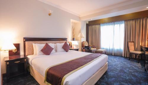 Deluxe King Room