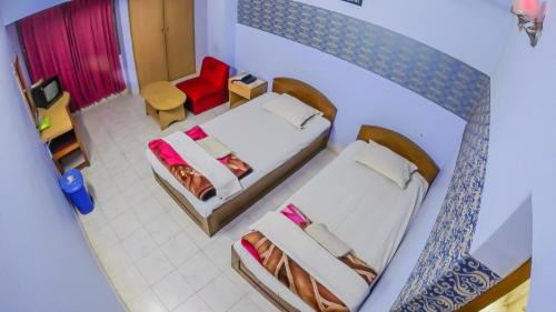 Double or Twin Room with Private Bathroom
