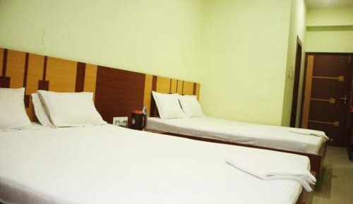 Deluxe Queen Room with Two Queen Beds