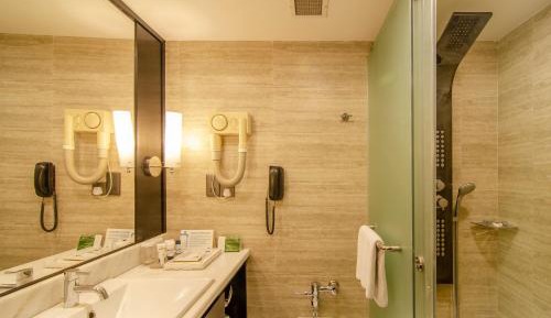 Premier King Room